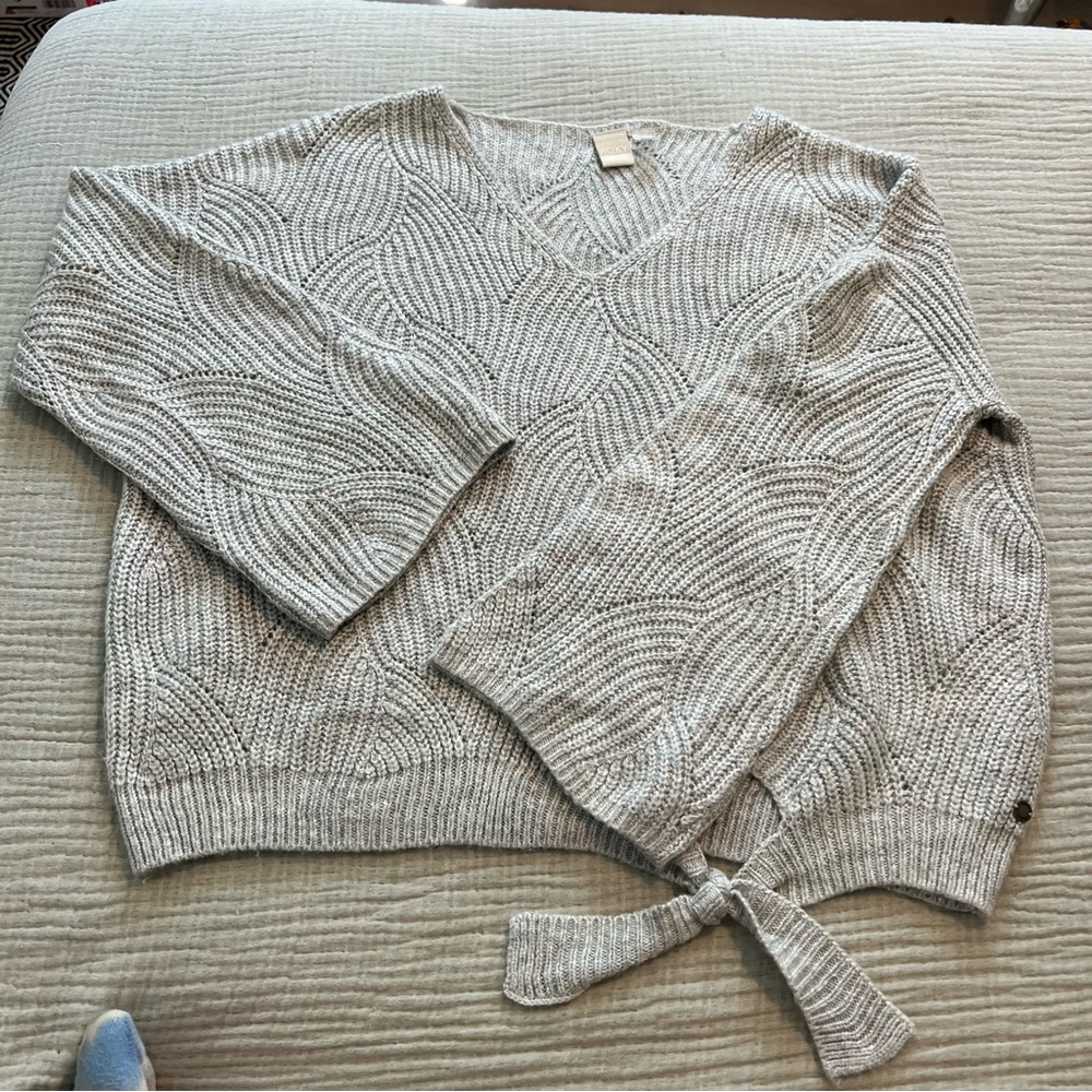Roxy sweater